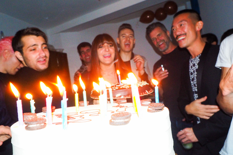 Illustration for article titled A SAM AND OLI BDAY